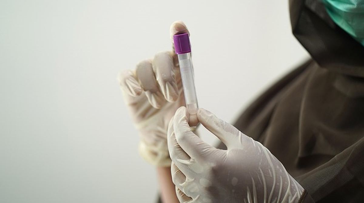 Sangue na urina: causas e quando se preocupar