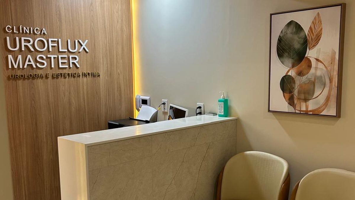 Sala de espera da Clínica UroFlux Master em Águas Claras, Brasília-DF
